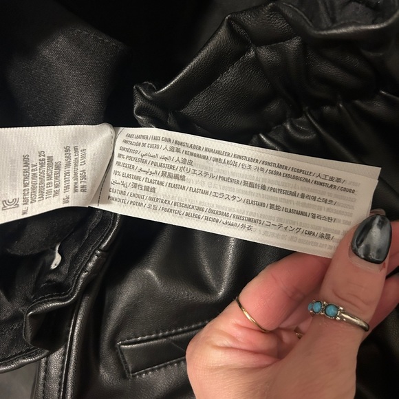 Abercrombie & Fitch Faux Leather Joggers Size XS - Picture 5 of 10